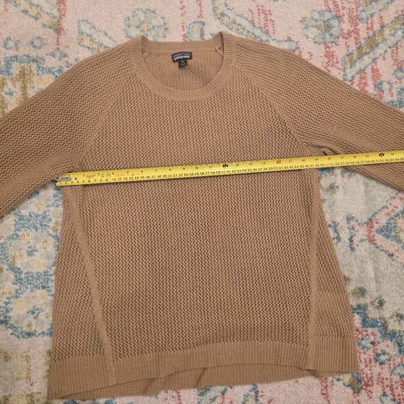 Patagonia Cashmere/Wool Tan Knit Sweater - Picture 7 of 8